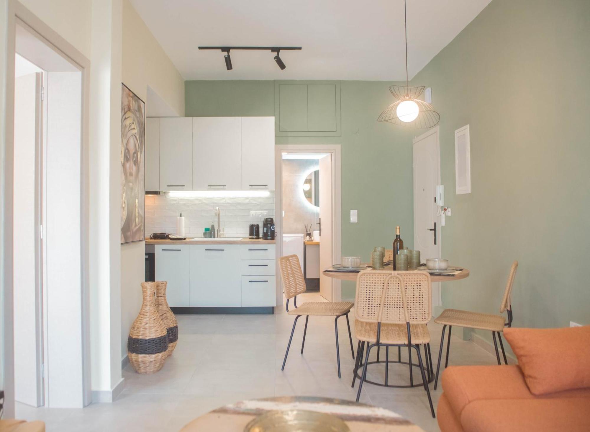 Cleopatra - City Escape Apartment Александроуполис Экстерьер фото